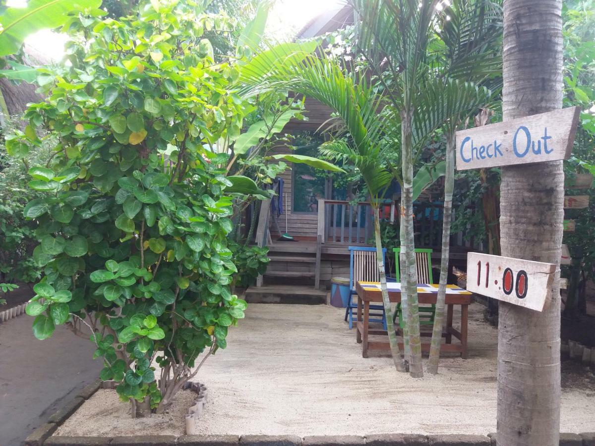 Ocean Soul Hotel Gili Trawangan Exterior photo